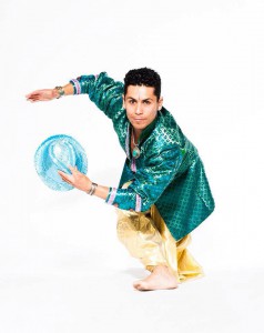 El bailarín Sat Atma Singh