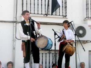 Jóvenes tamborileros en Jarilla en ediciones pasadas